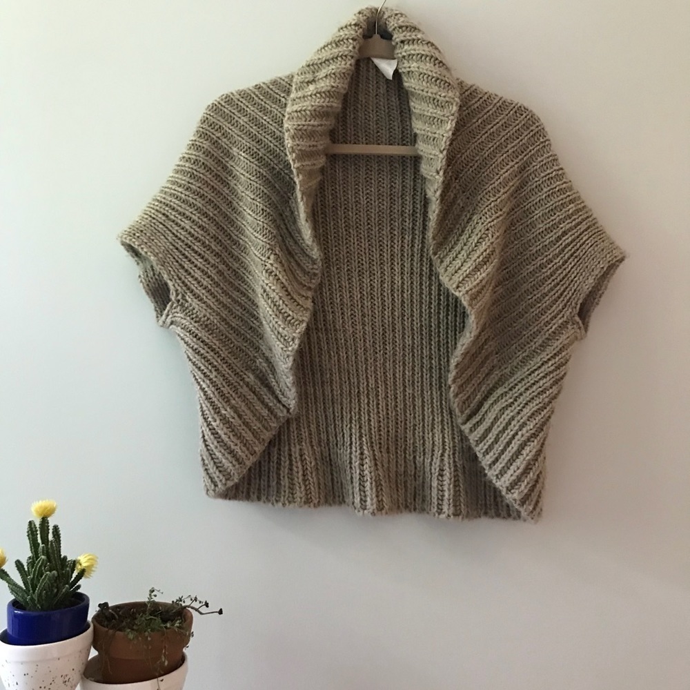EUC Anthro Renee’s NYC Cocoon Brown Shrug OS​​​​​​